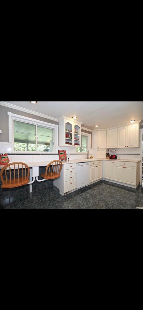 See kitchen from front door