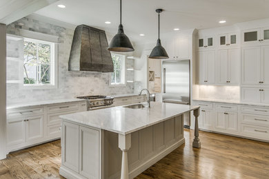 Example of a cottage kitchen design in Nashville