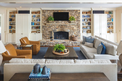 Living room - traditional living room idea in St Louis