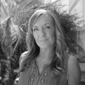 Julie P Hughes's photo