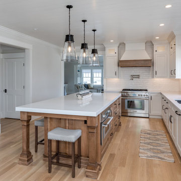 Elm Grove Elegance: A Kitchen Built for Family and Conversation