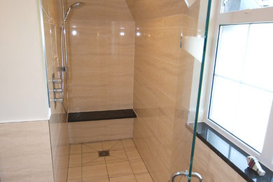 Modernes Badezimmer in Edinburgh