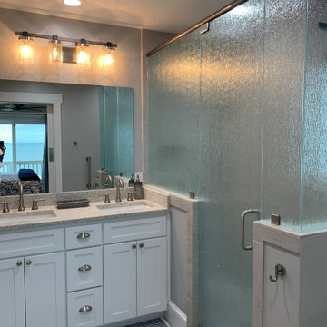 En-suite 2nd Master Bathroom
