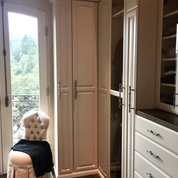 SONOMA HILLS DREAM CLOSET