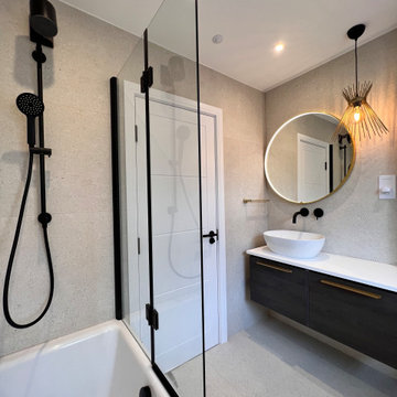 Sagar Ceramics- Infold Matt Black Finished Bath Screen