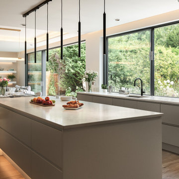 The Exquisite Heath Haven Houseg