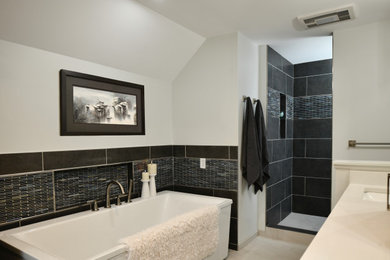 Inspiration for a transitional bathroom remodel in Grand Rapids