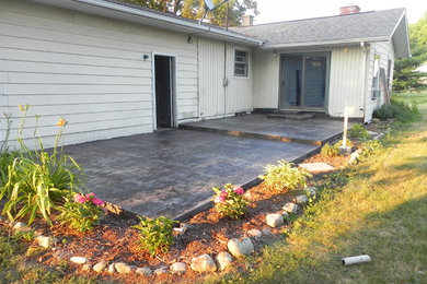 Elegant patio photo in Other