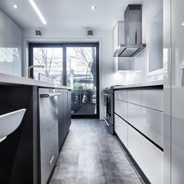 Modern and Functional Kitchen Renovation