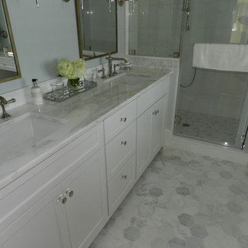 Spinnaker (Master Bath)