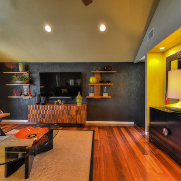 CONTEMPORARY BACHELOR PAD