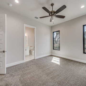 Transitional: 5,087 ft², 5 BR/5.5 BA/1 ST