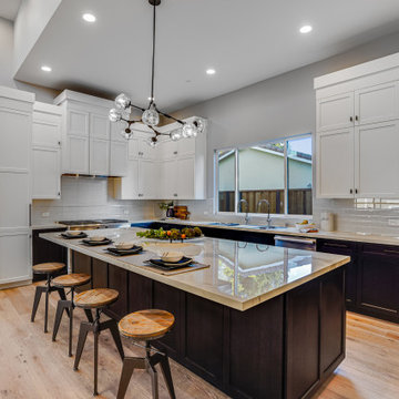 Peninsula: Cupertino New Build | John Way Transitional