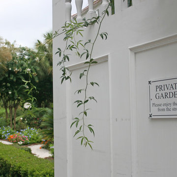 Charming Charleston Gardens