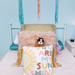 Pillows & Drapes make this Girls bedroom in this Modern Farmhouse - Bed Pillows