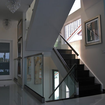 Aventura glass railings