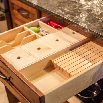 Fairfield, Iowa - Traditional Cherry Kitchen