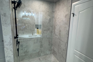 Home design - modern home design idea in Toronto