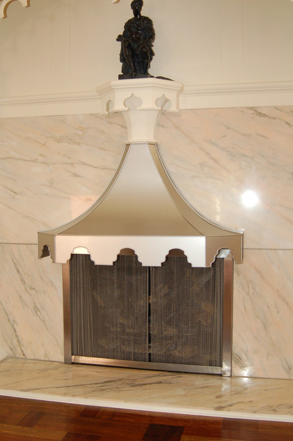 Fireplaces - Hoods, Doors, Mantels, Screens, Tools & Accessories