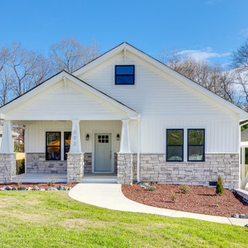 502 Rhyne Circle
