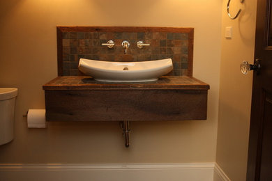 Inspiration for a transitional bathroom remodel in Chicago