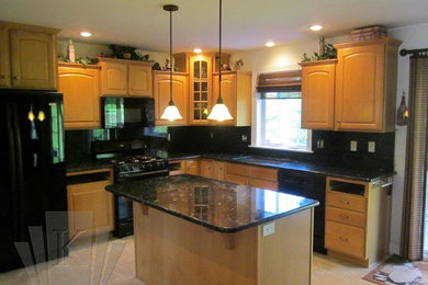 Example of a kitchen design in Philadelphia