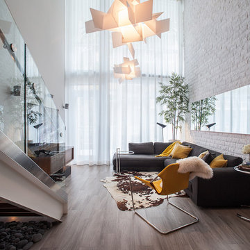 StyleHaus - Paramount Bay - Stylish Two Story Loft by Design District