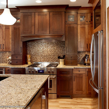 Door style: Pendleton W | Species: Maple | Finish: Harvest, Autumn
