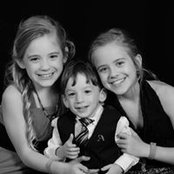 Renee Wile's photo