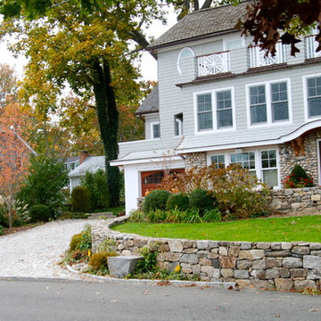 Cobblestone Driveway & Natural Outdoor Living Space
