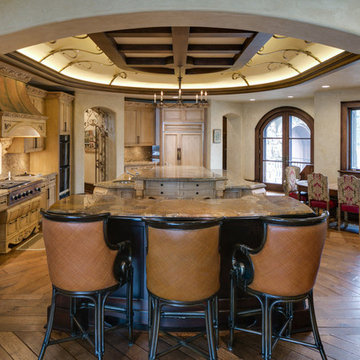 Exquisite Lakeside Estate!
