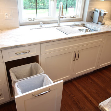 Timeless Transitional Kitchen - Grosse Pointe Shores