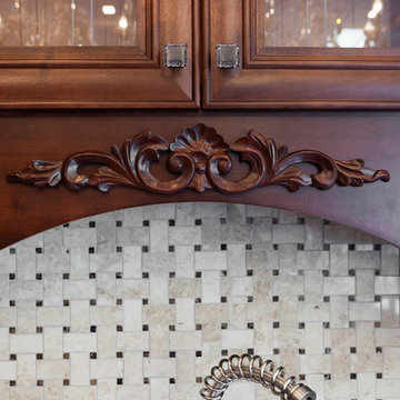 Kitchen Cabinetry | Mahogany Maple