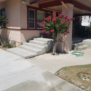 Concrete ramp/stairs