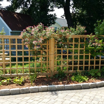 Square Lattice Garden Fence