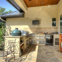 Outdoor Kitchen