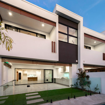 Duplex Build Surfers Paradise