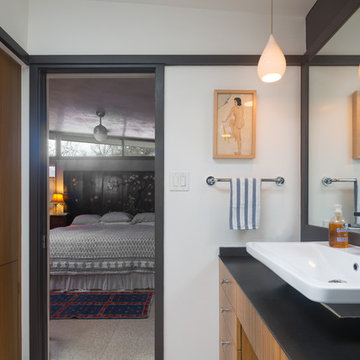 Balcones Mid-Century