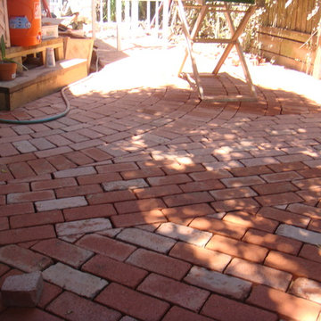 Tiny Brick Courtyard and Shade Garden