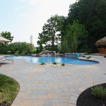 Tiki Bar Pool Plus