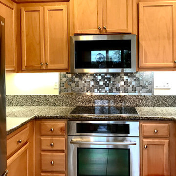 Eden Mosaic Tile Installations: Roman Pattern Stainless Steel/Pewter Tile