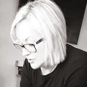 Lisa Lisinski's photo