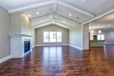 Example of a living room design in Other