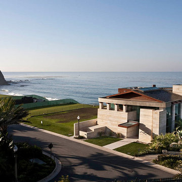 The Strand Club House