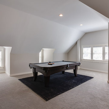 Third floor game room in Central Gardens