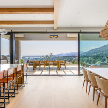 A Califonia Dream in West Vancouver Designed with NanaWall Glass Doors