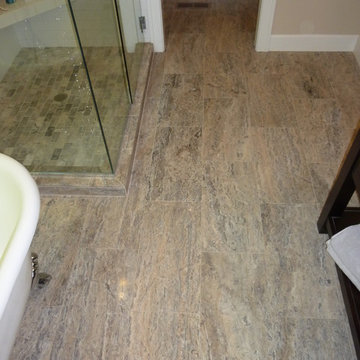 Silver 12x24 Vein Cut Travertine Master Bath & Silver Tumbled Mosaic Shower Pan