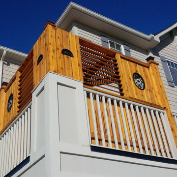 Second Level Balcony Treehouse
