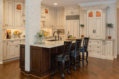Inspiration for a contemporary dining room remodel in Detroit