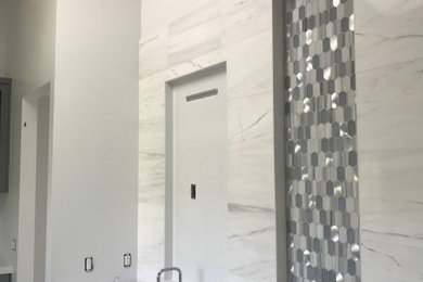 Minimalist bathroom photo in Orange County